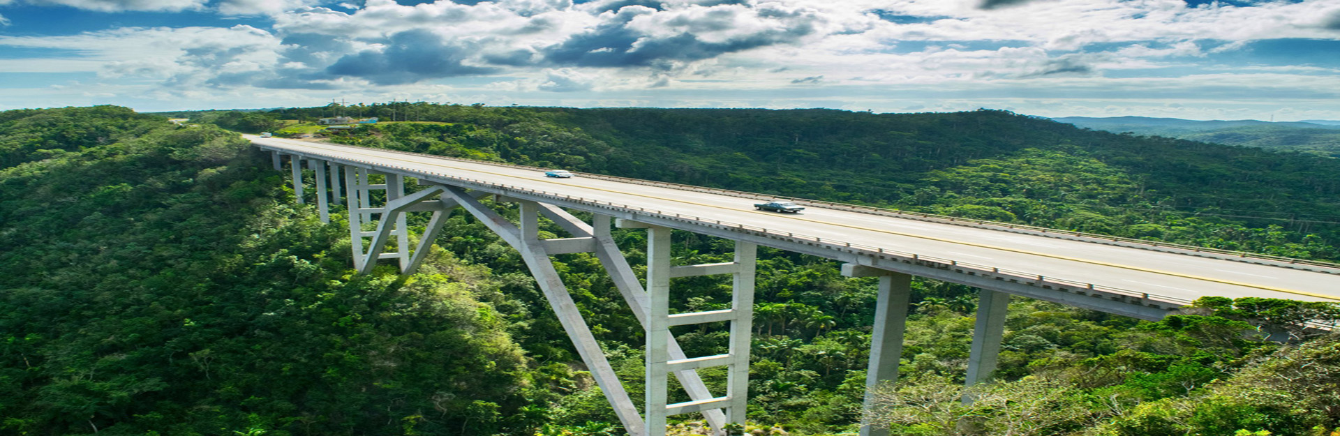 Puente de Bacunayagua, Cuba Travel